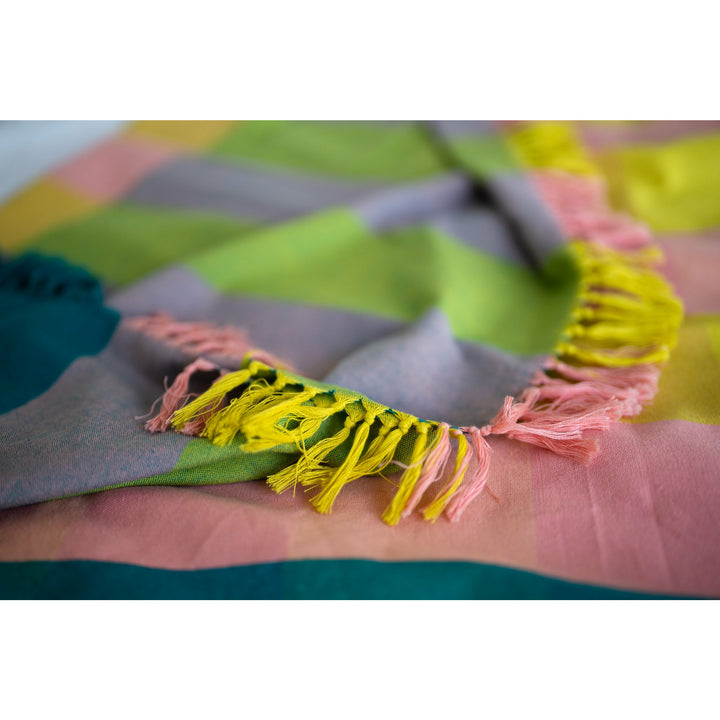 Flossy handloom blanket collection