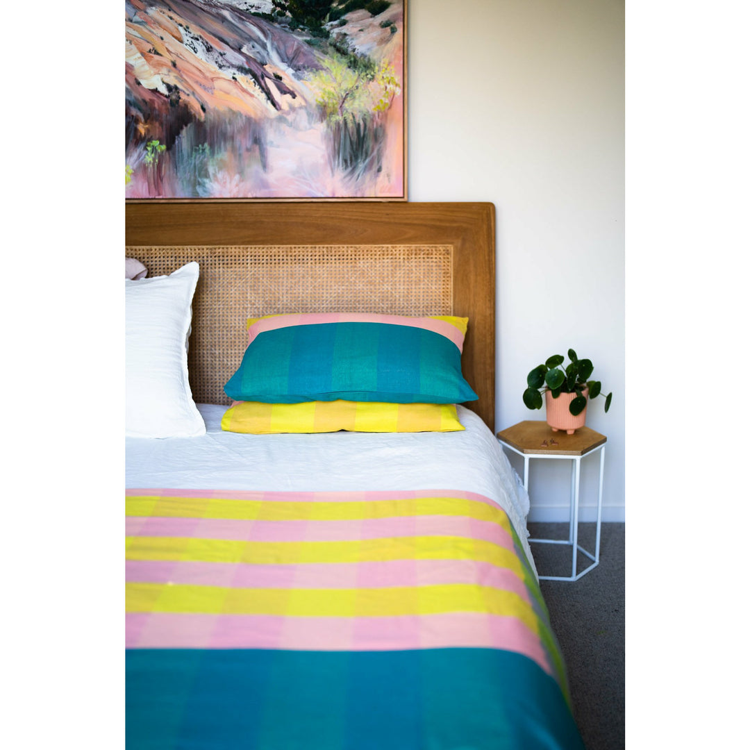 Flossy handloom blanket collection