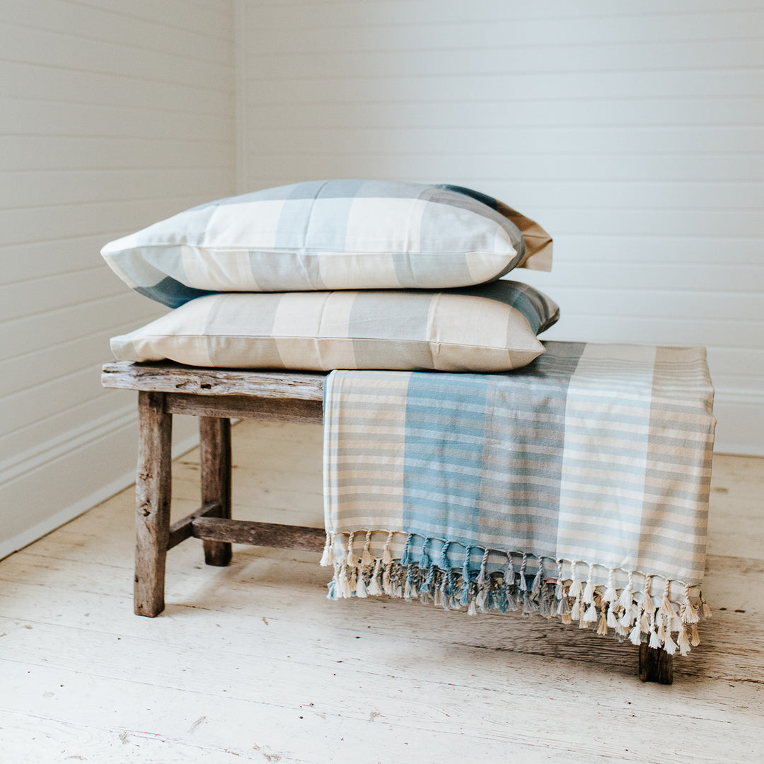 Periwinkle handloom blanket collection