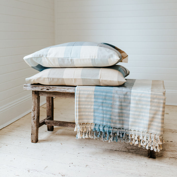 Periwinkle handloom blanket collection