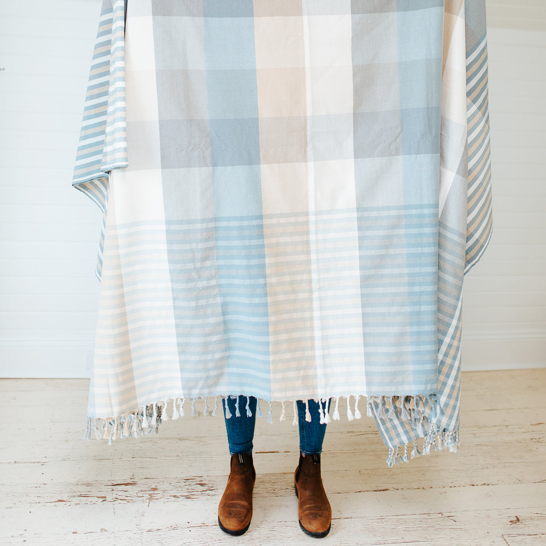 Periwinkle handloom blanket collection